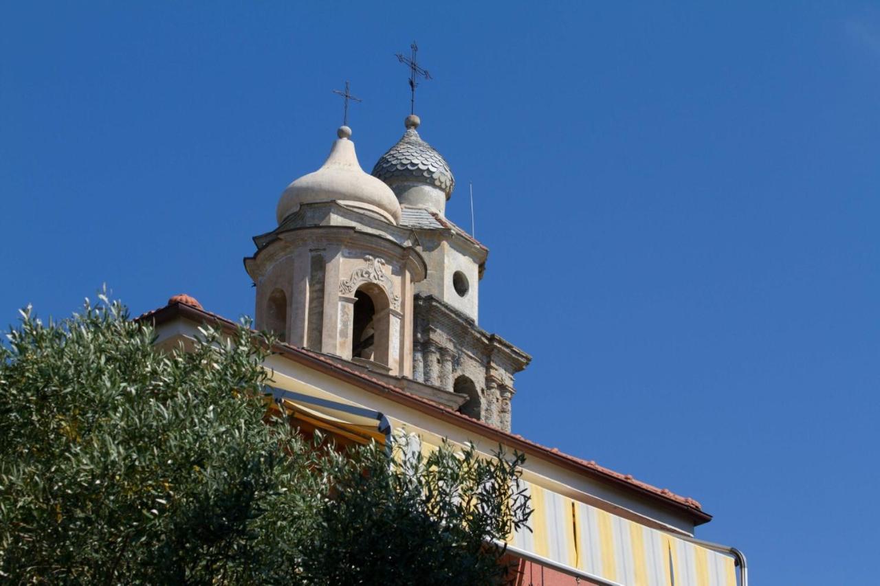 Bed and Breakfast Il Sole Di Poggi Imperia Exterior foto